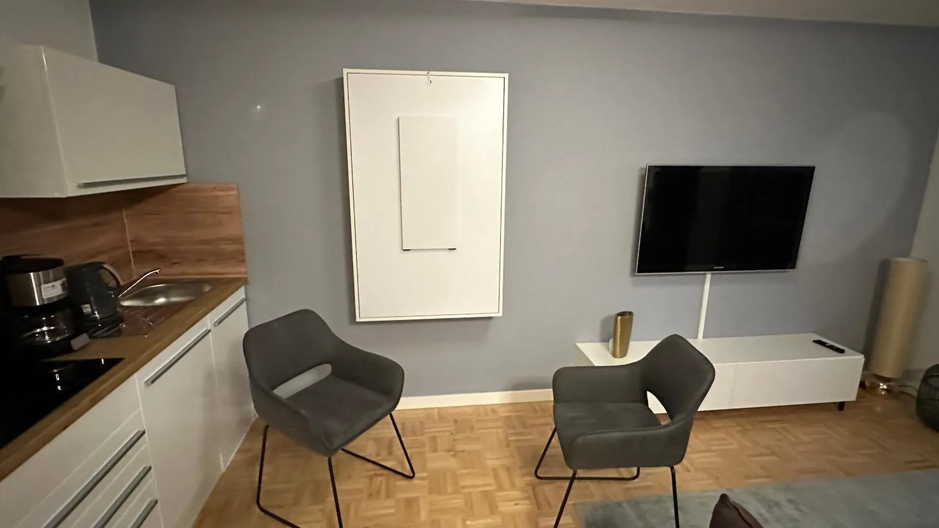Wohnung Im Zentrum Der Dresdner Neustadt Mit Aussenstellplatz Dresden